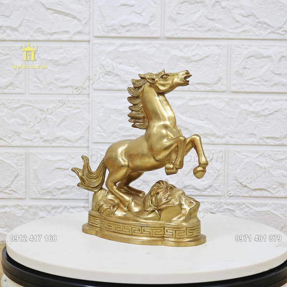 Tượng ngựa phong thủy bằng đồng l&agrave; sự lựa chọn ho&agrave;n hảo cho bạn